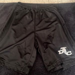 Basketball shorts men’s small